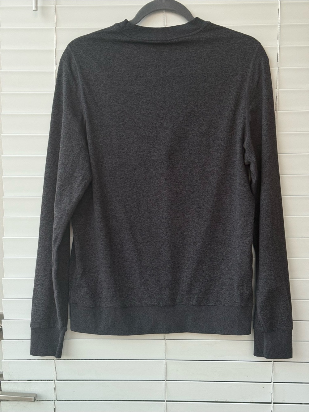 Vuori Ponto Performance Crew Charcoal Heather Sweatshirt Men's V224 S Dreamknit - Picture 12 of 12